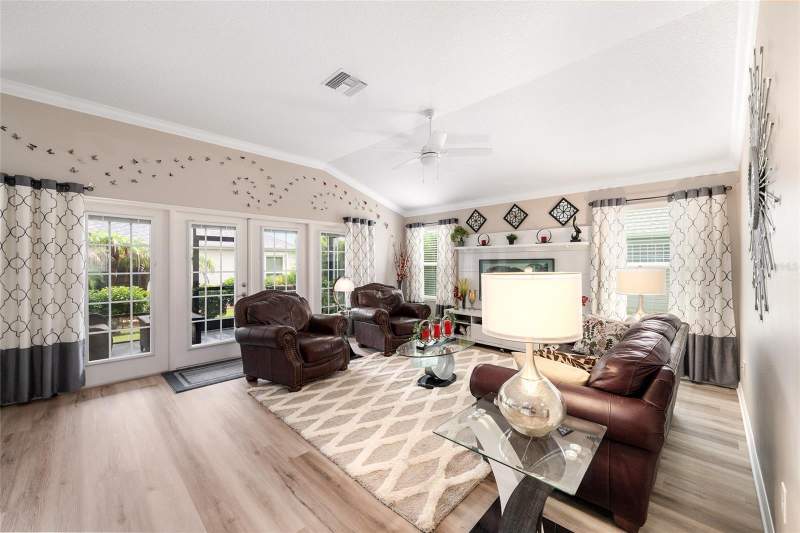 4 bedroom Single Family Residence at 1194 McDonough Place, Villages/Fruitland Park Un 39, The Villages — photo 4