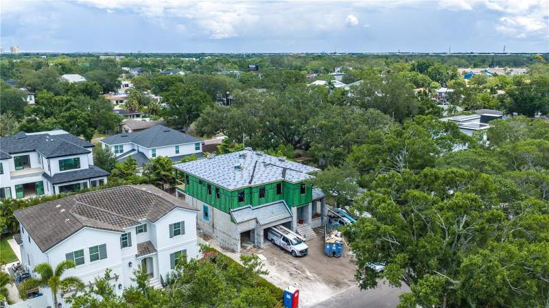 5 bedroom Single Family Residence at 3618 S Gardenia Avenue, Bel Mar Shores Rev, Tampa — photo 2