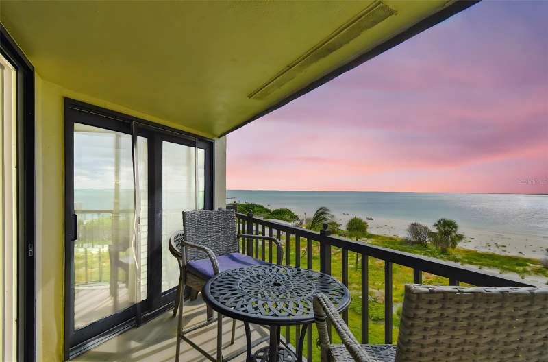 Lands End At Sunset Beach Condo