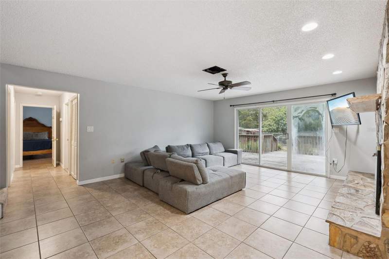 3 bedroom Single Family Residence at 42150 Royal Trails Road, Royal Trails, Eustis — photo 5