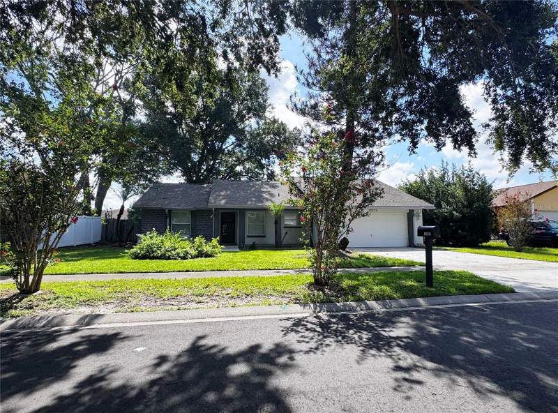 3 bedroom Single Family Residence at 12225 Pantar Street, Pepper Mill Sec 06, Orlando — photo 2