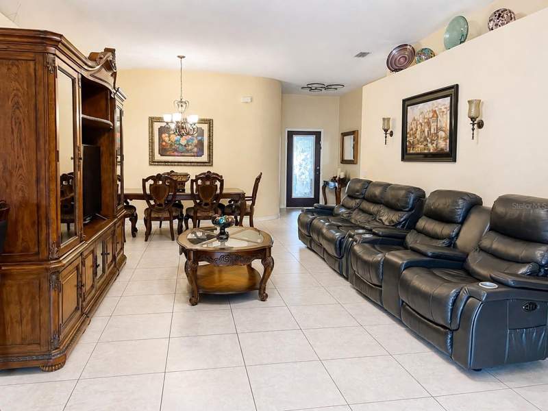 3 bedroom Single Family Residence at 9708 White Barn Way, Boyette Farms Ph 2A, Riverview — photo 2