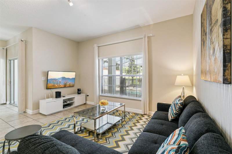 4 bedroom Townhouse at 4839 Clock Tower Drive, Storey Lake, Kissimmee — photo 4