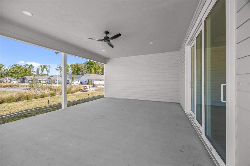 4 bedroom Single Family Residence at 1132 SW 67th Way, Grand Oaks At Tower, Gainesville — photo 3