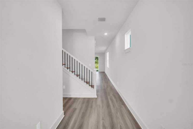 3 bedroom Single Family Residence at 13718 Homeridge Court, Emerald Fields, Hudson — photo 2