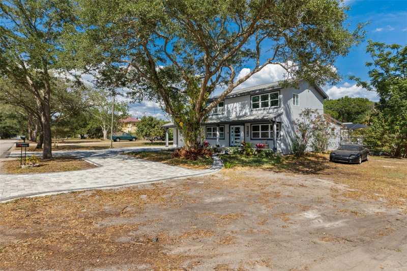 4 bedroom Single Family Residence at 6914 S Wall Street, Tampa, Tampa — photo 1