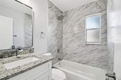 4911 Floramar Terrace, New Port Richey FL - photo 17 of 92