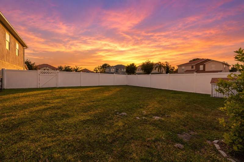 5 bedroom Single Family Residence at 831 Neptune Pointe Lane, Neptune Pointe, Kissimmee — photo 4