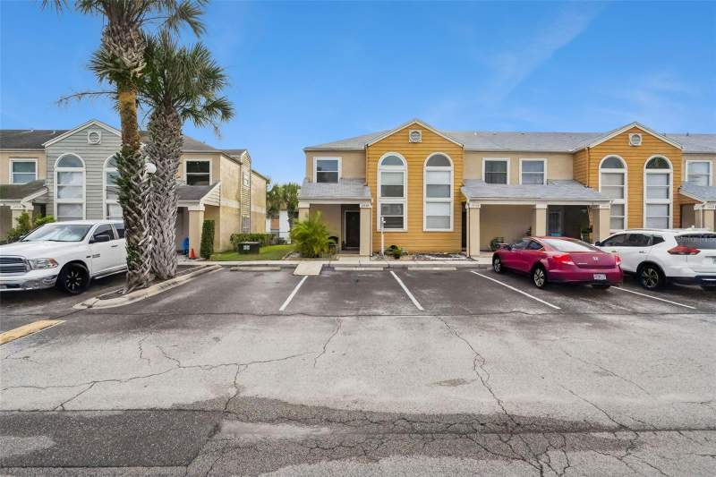 2 bedroom Condo - Hotel at 2448 Summerfield Way, Summerfield Twnhms, Kissimmee — photo 2