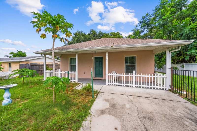 2 bedroom Single Family Residence at 5451 Mac Arthur Avenue, Uni Ville Unit 1, New Port Richey — photo 1