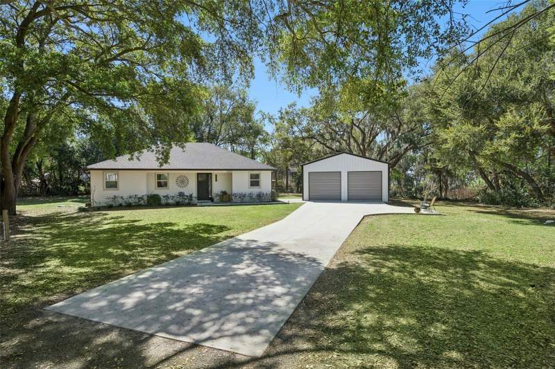 2 bedroom Single Family Residence at 11722 LAKE MINNEOLA SHORES, SNARRS SUB, MINNEOLA — photo 1