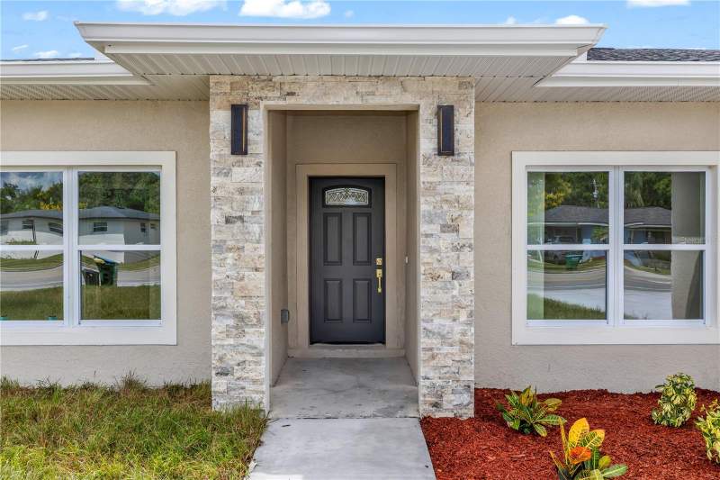 4 bedroom Single Family Residence at 1098 Fort Smith Blvd, Deltona Lakes Un Thirteen, Deltona — photo 2