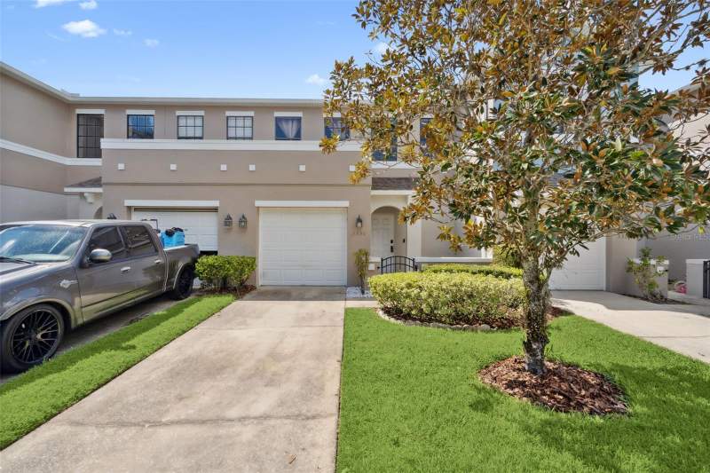Windsor Lake Townhomes