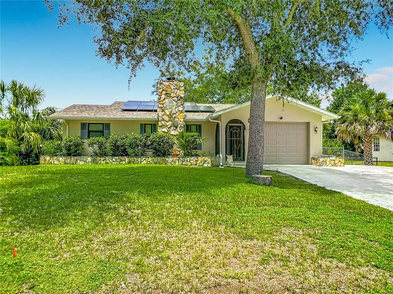 2 bedroom Single Family Residence at 924 Phyllis Terrace, Port Charlotte Sec 023, Port Charlotte — photo 2