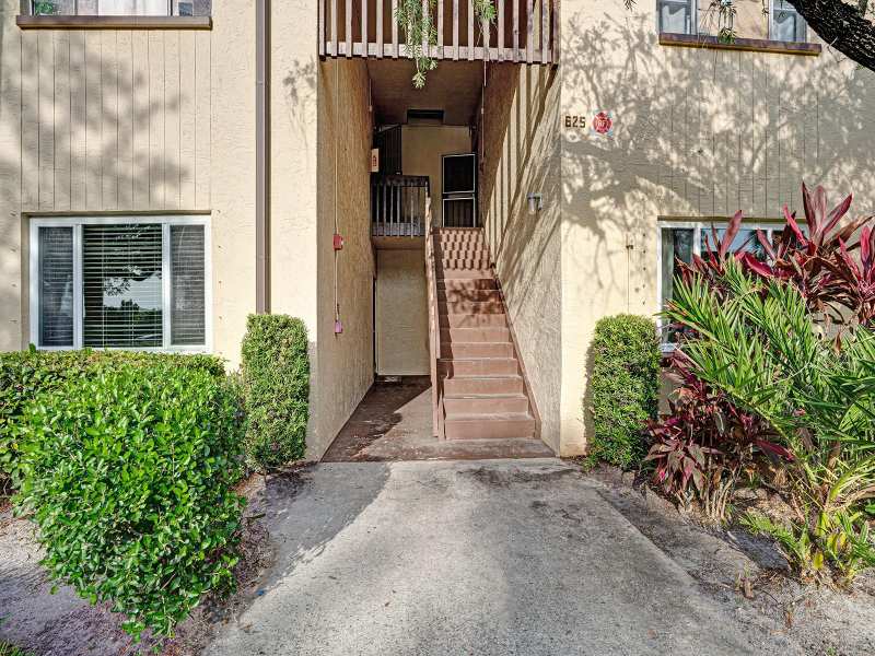 3 bedroom Condominium at 625 N Keene Road #B, St Andrews Cove Condo, Clearwater — photo 1