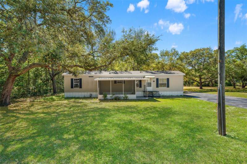 3 bedroom Manufactured Home at 3345 Ballard Street, Weeki Wachee Acres Add, Spring Hill — photo 2