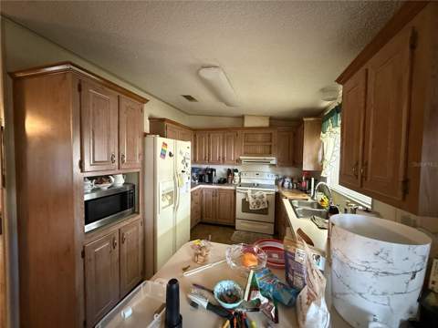 8634 Treasure Island Road, Leesburg FL - photo 13 of 17