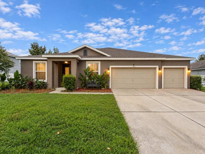 4 bedroom Single Family Residence at 1422 Sharon Rose Trace, Lake Baton Estates Phase Two, Deltona — photo 1