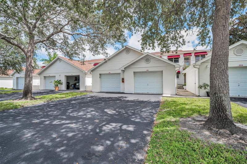 3 bedroom Condominium at 1400 Water View Drive #104, East Bay Golf Villas At Water View Condo, Largo — photo 2