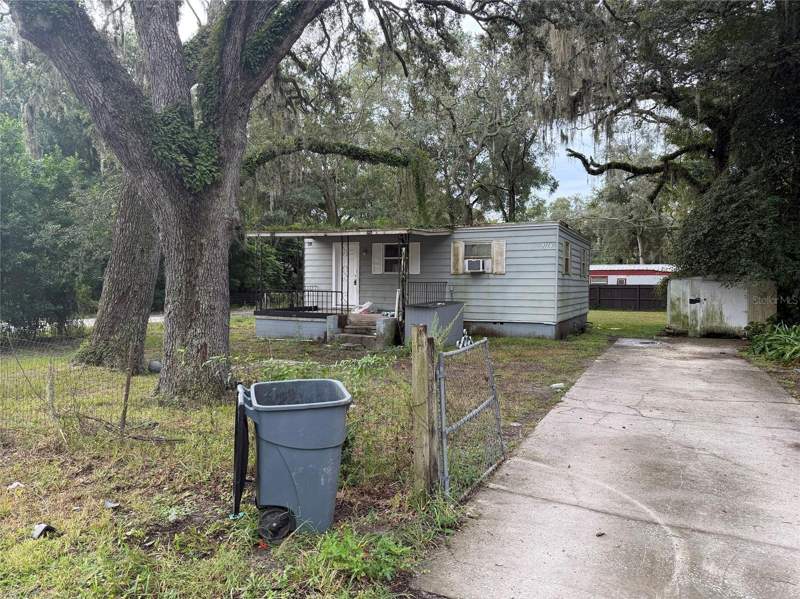 4 bedroom Mobile Home at 9114 Ogalala Street, Griffin Park, New Port Richey — photo 5