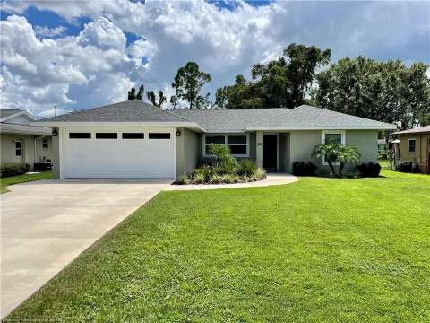 220 Kite Avenue, home for sale in Sebring 33870