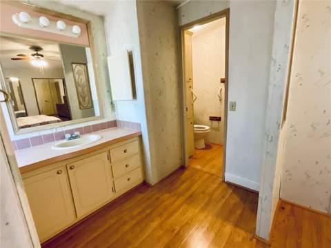 35935 Tanda Circle, Zephyrhills FL - photo 20 of 36