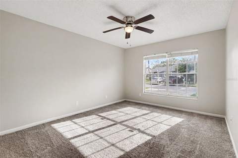301 Regal Park Drive, Valrico FL - photo 9 of 17