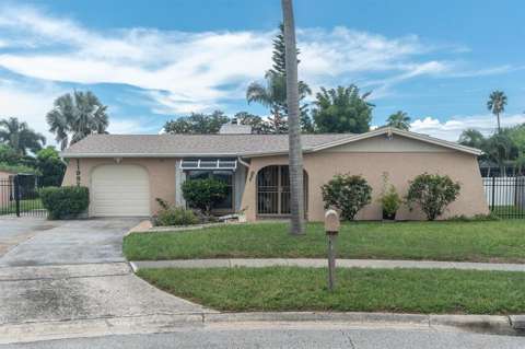 11982 Tangelo Court, home for sale in Seminole 33772