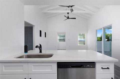2230 E Harbor Drive, St Petersburg FL - photo 11 of 31