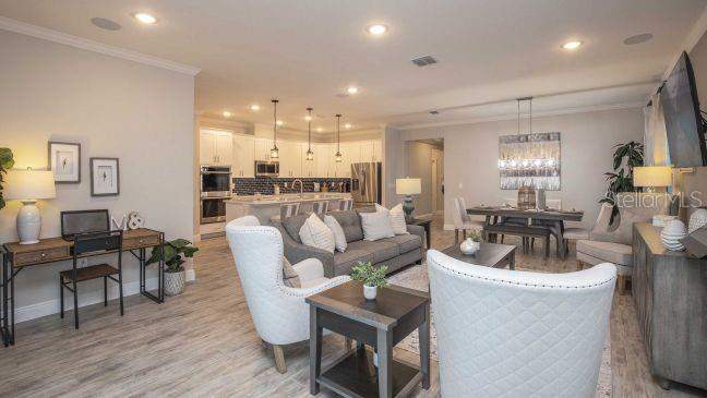 4 bedroom Single Family Residence at 8646 Oakstone Circle, Oakstone Farms, Leesburg — photo 5