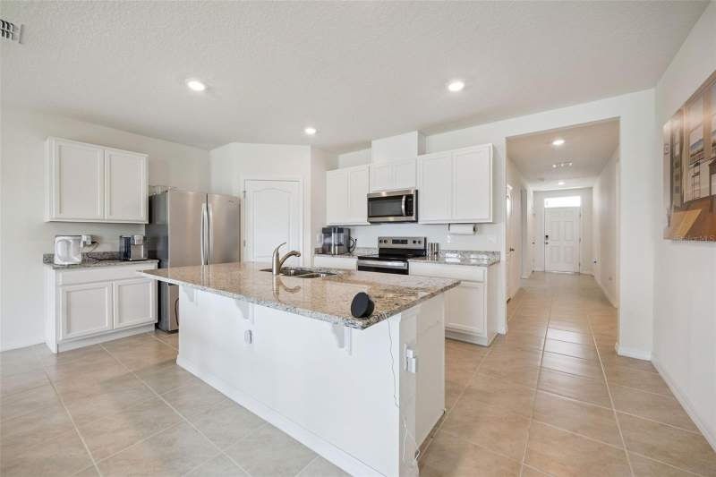 4 bedroom Single Family Residence at 5087 Tana Terrace, Buena Lago Ph 4, St Cloud — photo 3