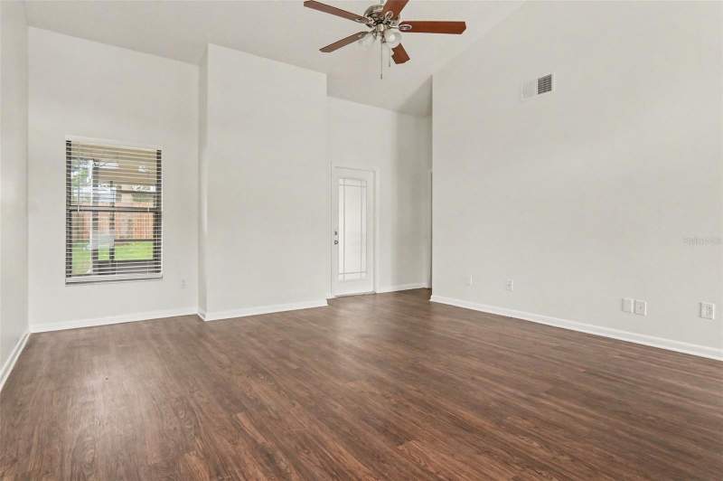 3 bedroom Single Family Residence at 1097 Covington Street, Alafaya Woods Ph 04, Oviedo — photo 4