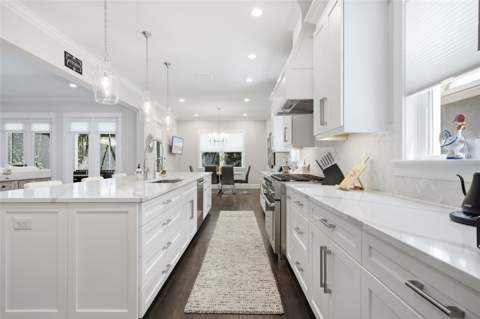 210 S Shore Crest Drive, Tampa FL - photo 10 of 58