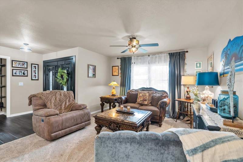 3 bedroom Single Family Residence at 301 Thorn Hill Place, Sun City Center Unit 35, Sun City Center — photo 5