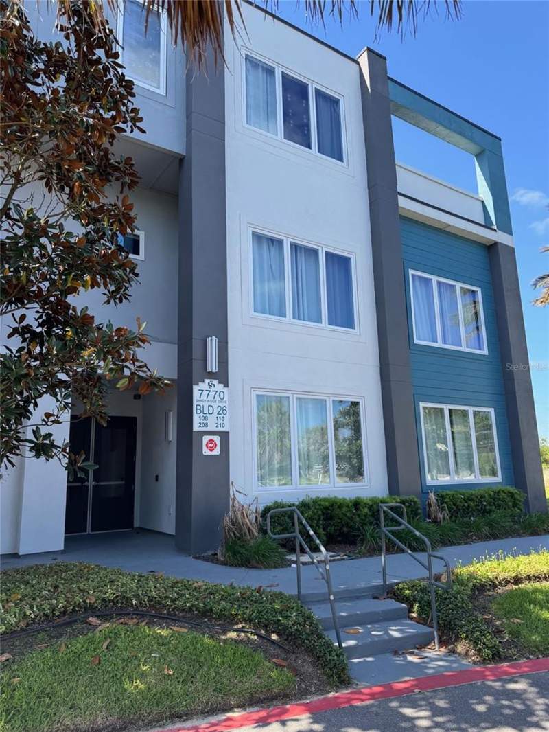 7770 SANDY RIDGE DRIVE #108 home for sale in Spectrum Reunion Kissimmee