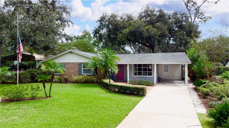 Butlers First LakeHomes for Sale in Tampa, FL