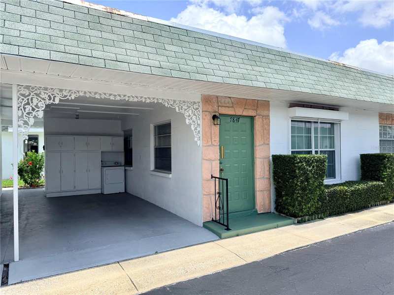 2 bedroom Villa at 7847 39th Terrace, Tyrone Villas No 4, St Petersburg — photo 1