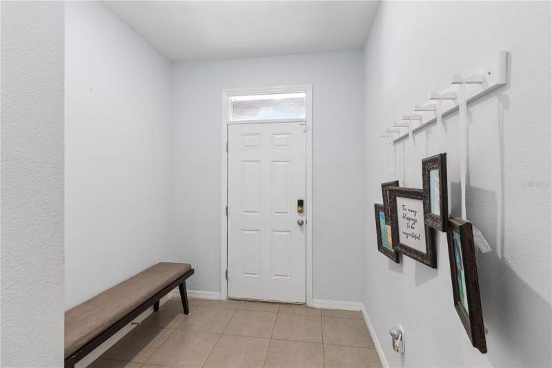 3 bedroom Townhouse at 417 Newmont Circle, Remont/Bay Park 2, Ruskin — photo 4