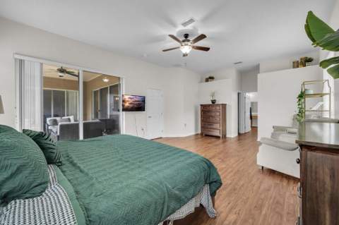 16135 Bridgedale Drive, Lithia FL - photo 16 of 40