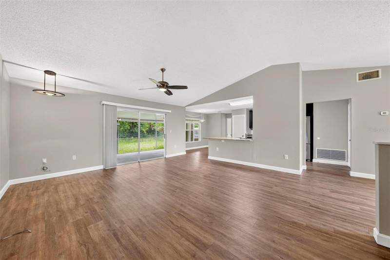 3 bedroom Single Family Residence at 2328 CLEMENTINE TRAIL, GREATER GROVES PH 02 TR A, CLERMONT — photo 5