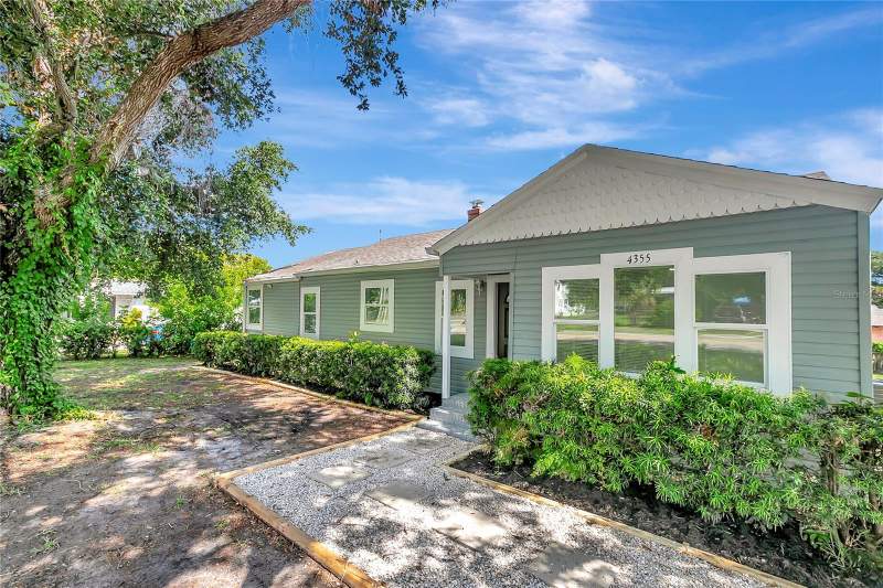 4 bedroom Single Family Residence at 4355 58th Avenue, Highland Groves, St Petersburg — photo 4