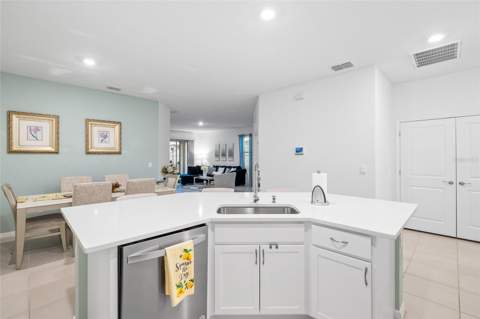 8498 Bold Cypress Lane, Wesley Chapel FL - photo 15 of 48