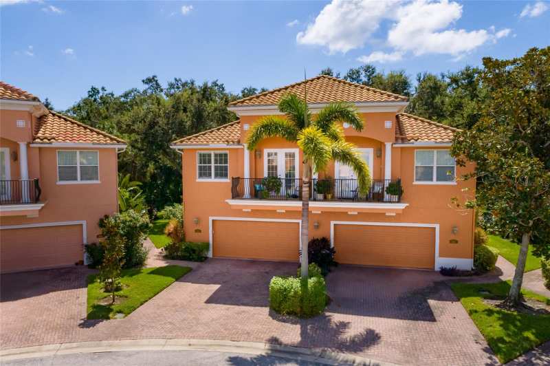 3 bedroom Townhouse at 190 Banyan Bay Drive, Banyan Bay At Rutland, St Petersburg — photo 1