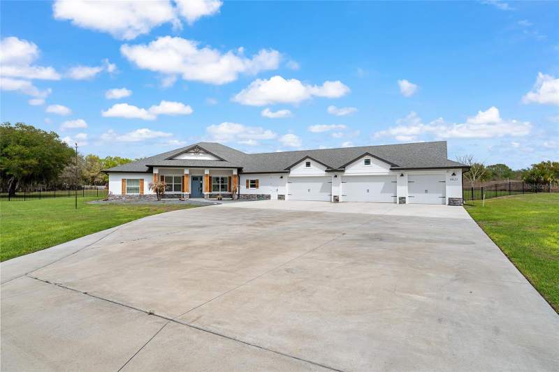 5 bedroom Single Family Residence at 4821 Sunnyside Drive, Fruitland Park Unplatted, Fruitland Park — photo 4
