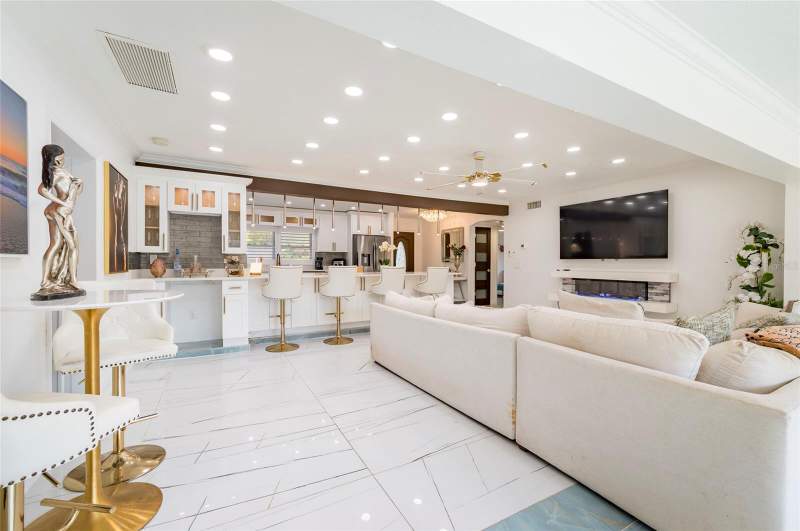 3 bedroom Single Family Residence at 1772 INDIAN ROCKS ROAD, HARBOR HILLS 1ST ADD, LARGO — photo 5