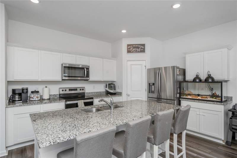 4 bedroom Single Family Residence at 35567 Buttonweed, Hidden Creek, Zephyrhills — photo 5