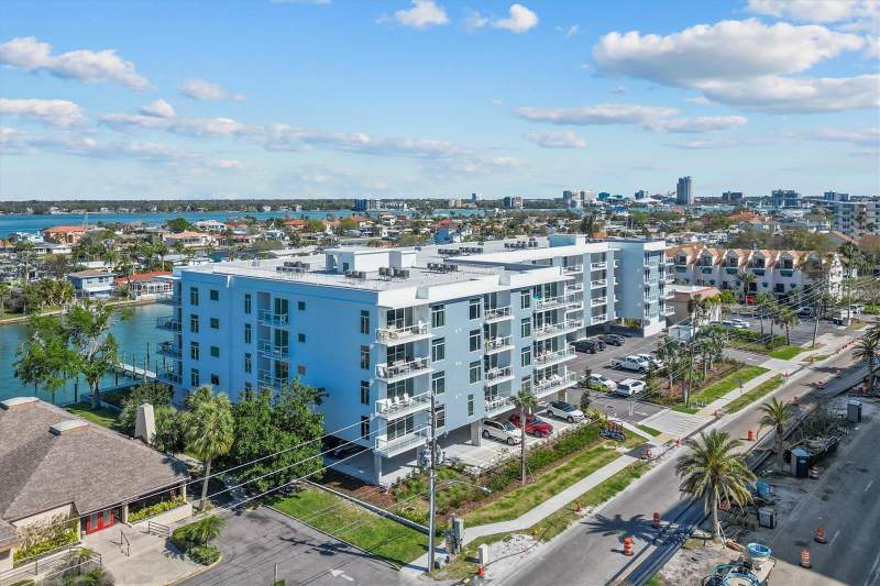 3 bedroom Condominium at 415 Island Way #311, Azure Condo, Clearwater Beach — photo 5