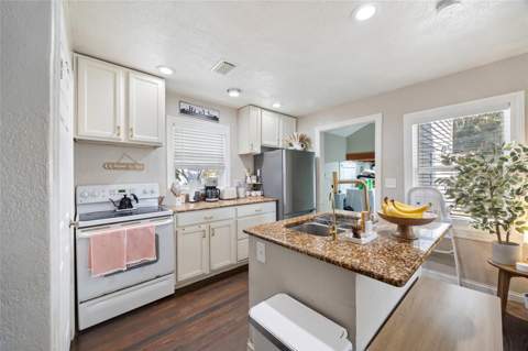 1202 Sumter Street, Leesburg FL - photo 8 of 24