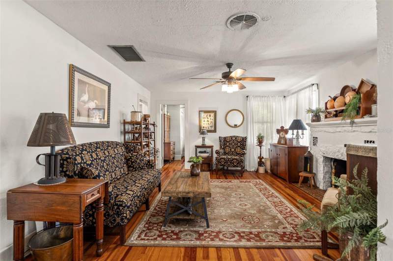 3 bedroom Single Family Residence at 5845 Grand Boulevard, New Port Richey City, New Port Richey — photo 3