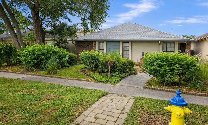 3 bedroom Single Family Residence at 8008 La Serena Drive, Lago Vista Unit 3, Tampa — photo 1